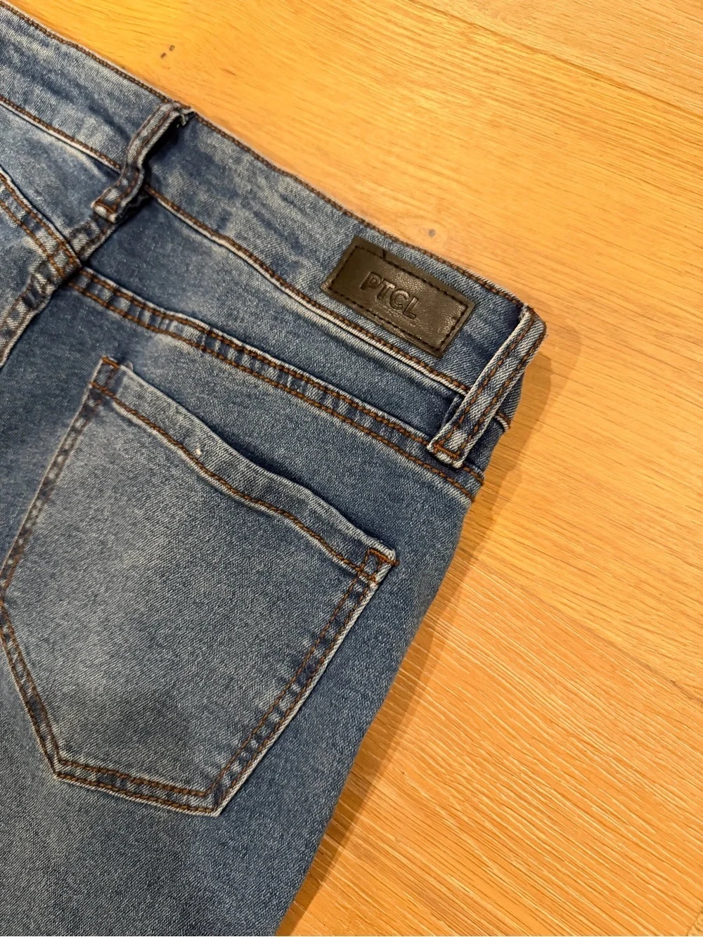PTCL Ethical Denim Flare Seamed Women’s Jeans Size 25 unique! - Picture 7 of 14